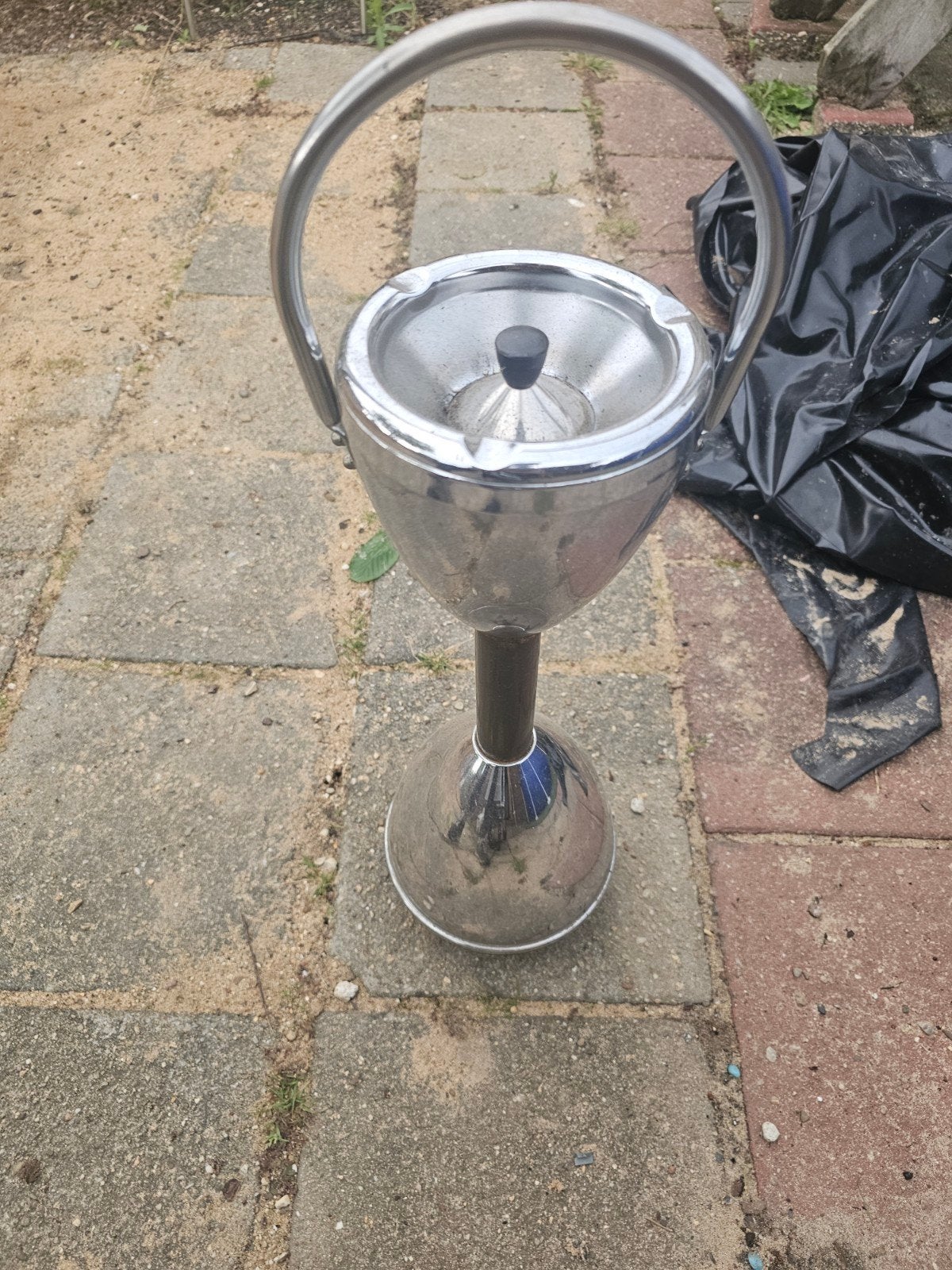 Vintage staande asbak met handvat, Ophalen of Verzenden, Gebruikt, Asbak