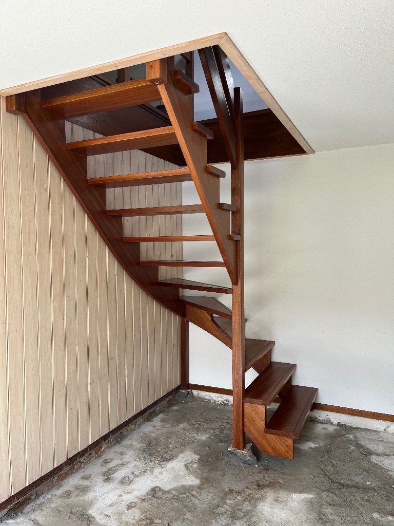 Hardhouten open trap onderkwart, Doe-het-zelf en Verbouw, Ophalen, Gebruikt, Trap, 2 tot 4 meter