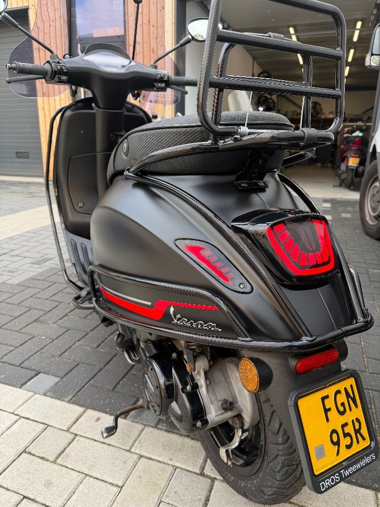 Vespa sprint notte 2021 | Eerste eignr | 9663km | Garantie, Overige modellen, Maximaal 45 km/u, Ophalen of Verzenden, Zo goed als nieuw