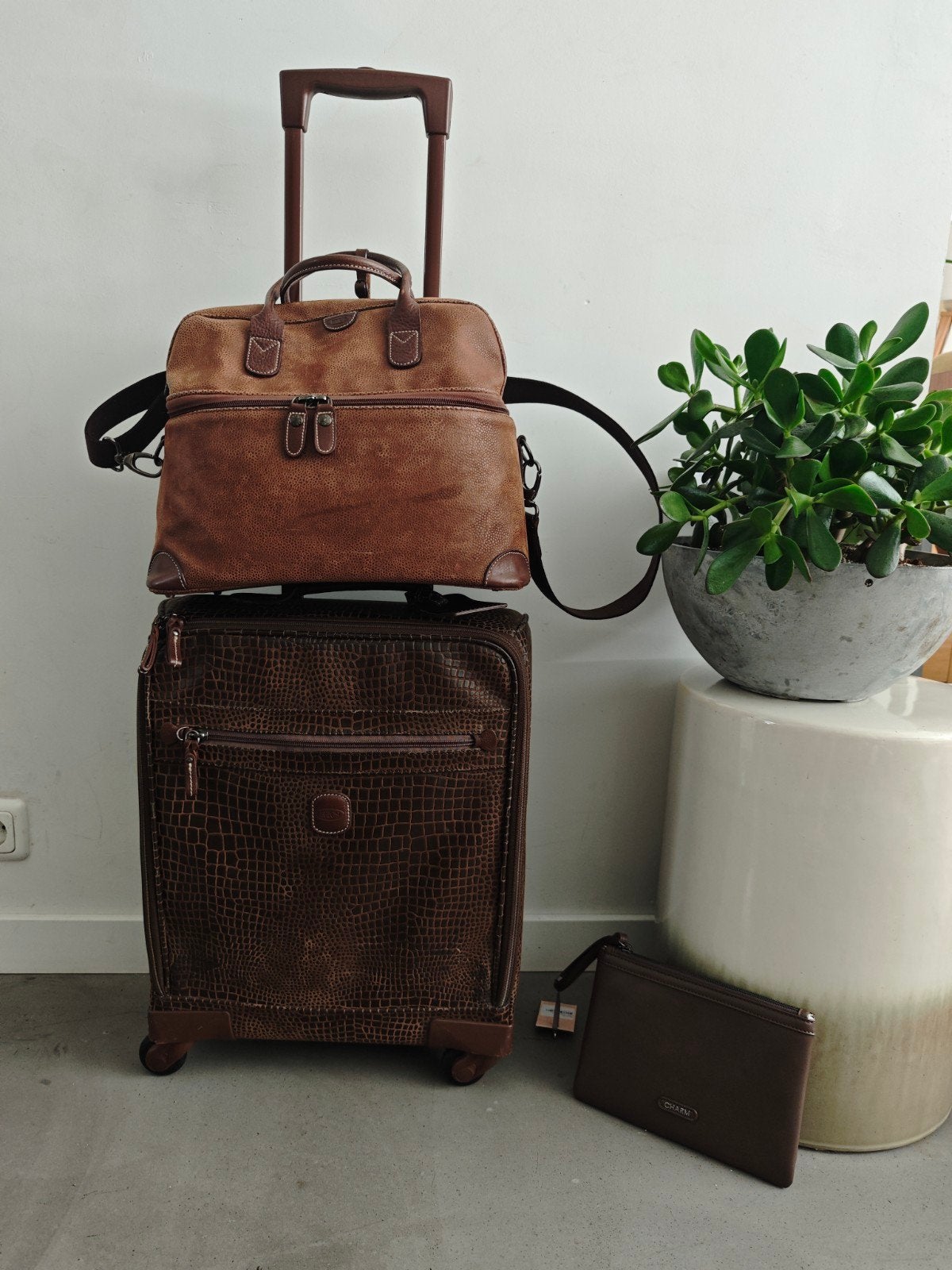 Bric's spinner trolley èn beautycase leer was €700, Ophalen of Verzenden, 30 cm of meer