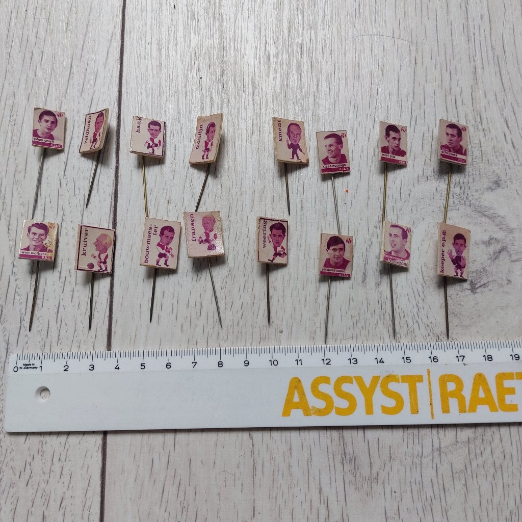 Vintige speltjes van Oude voetballers, Verzamelen, Speldjes, Pins en Buttons, Ophalen of Verzenden, Gebruikt, Overige onderwerpen