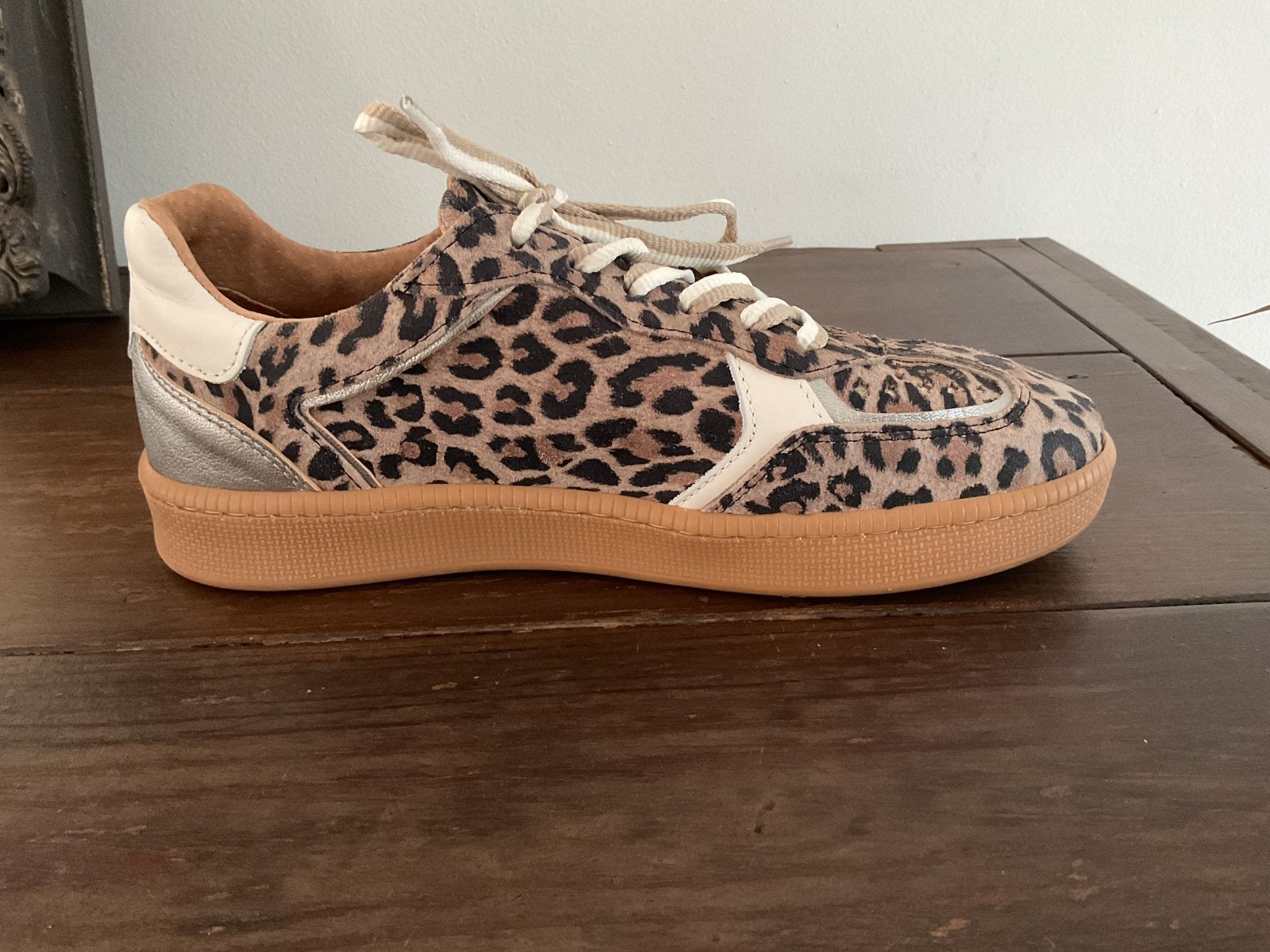 DWRS sneakers maat 40 nieuw, Verzenden, Beige, Sneakers of Gympen, Zo goed als nieuw