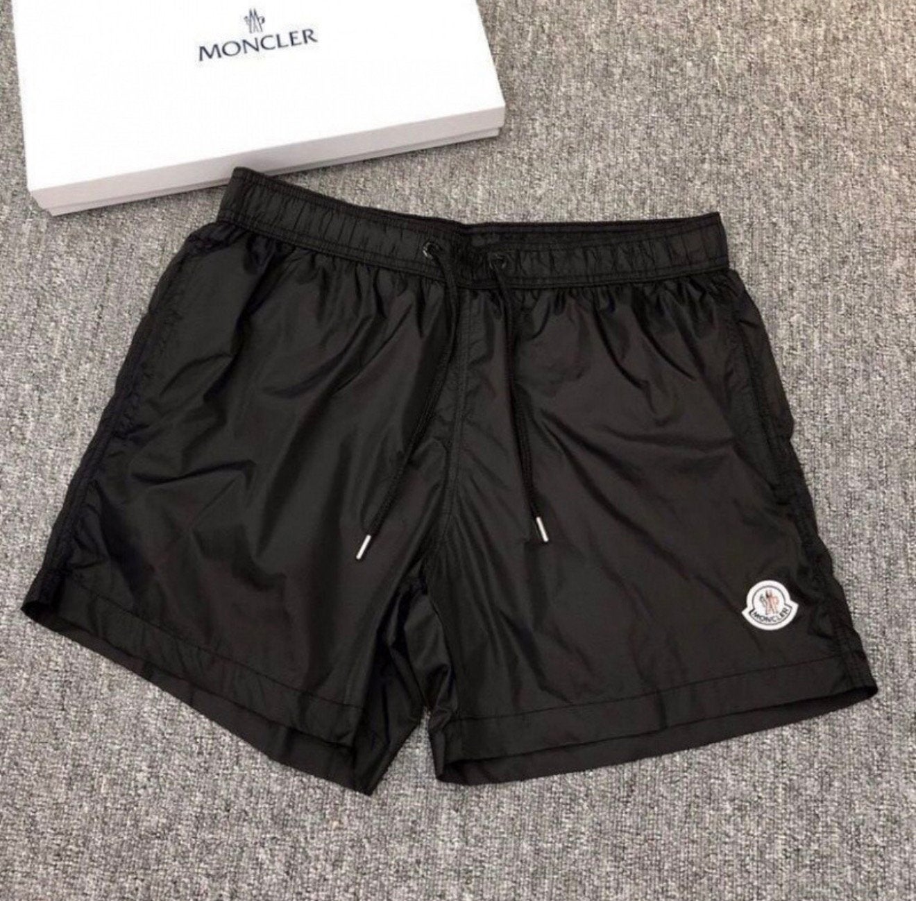 Moncler korte broek, Ophalen of Verzenden, Zwart