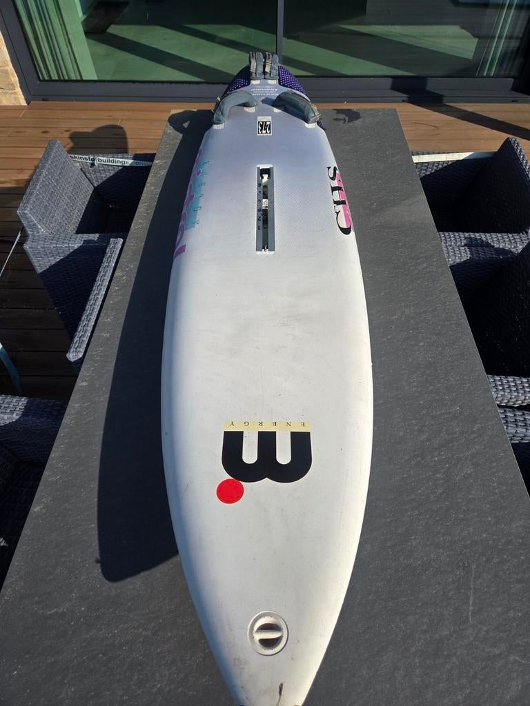 Mistral Energy Windsurfplank met Mastvoet, Watersport en Boten, Windsurfen, Ophalen of Verzenden, Gebruikt, Plank