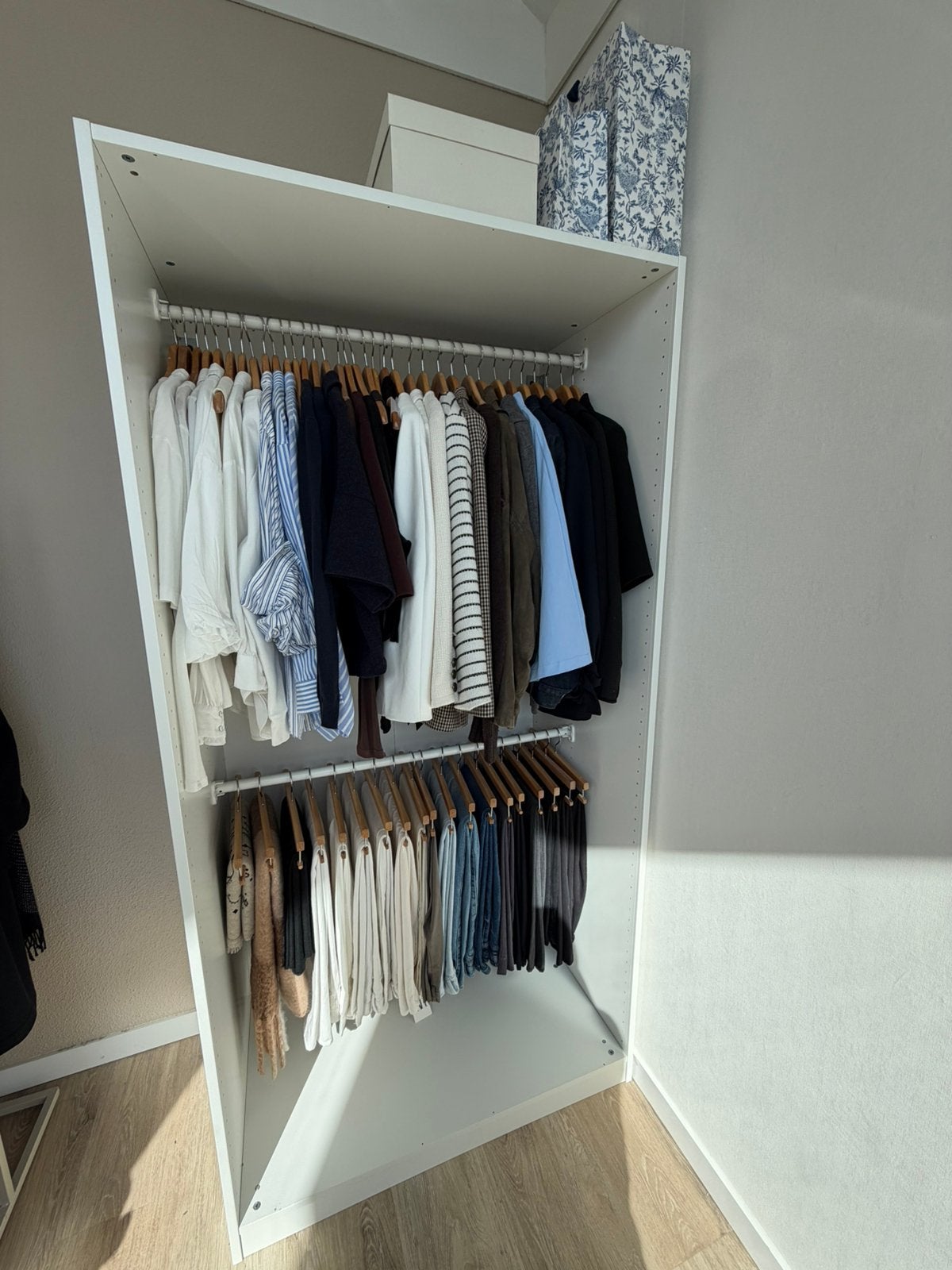 Kledingkast in het wit, Ophalen, Overige materialen, Ikea, Ikea