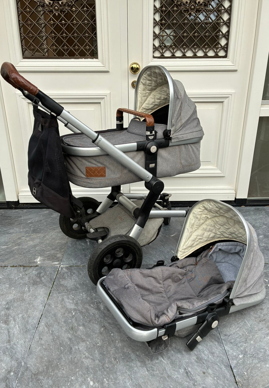 😍ALLES IN NIEUWSTAAT!😍 JOOLZ  Day grijs grey kinderwagen, Zo goed als nieuw, Combiwagen, Verstelbare duwstang, Ophalen