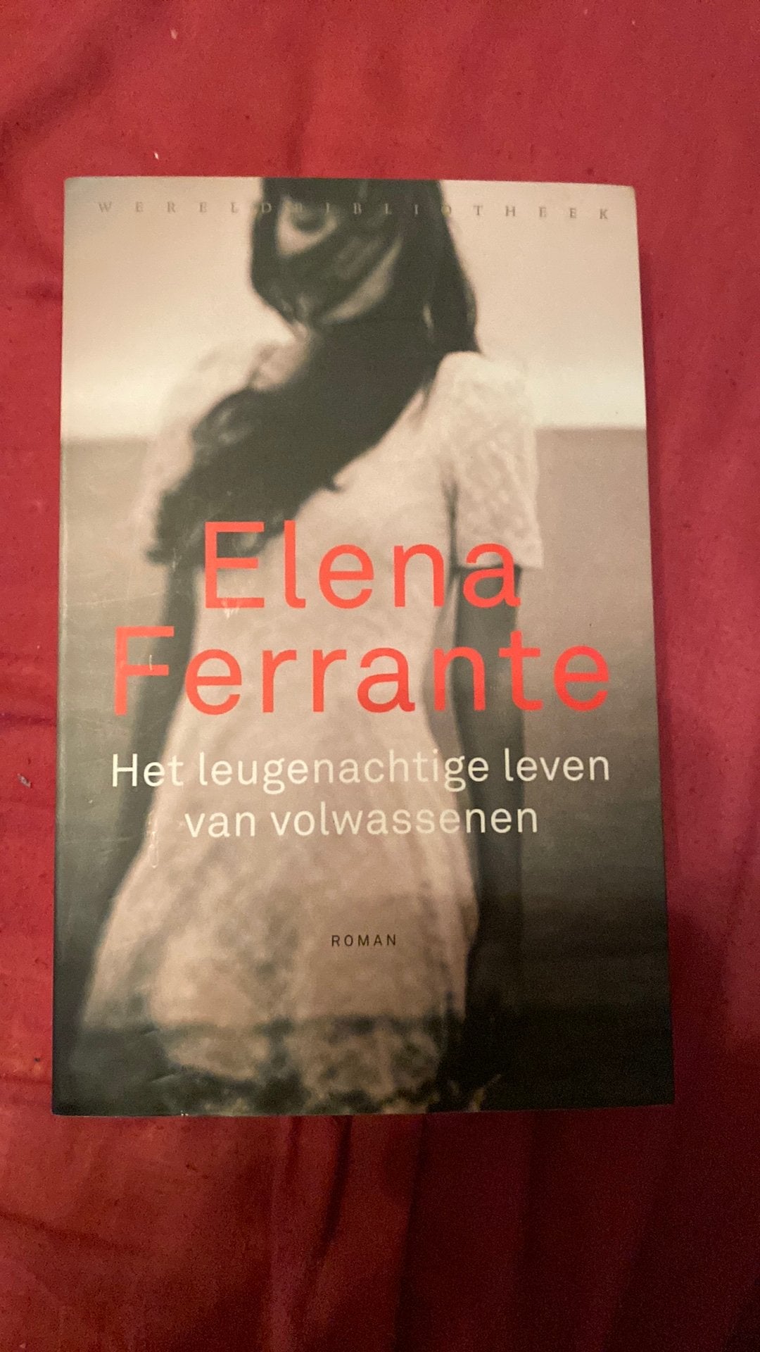 Elena Ferrante, Ophalen of Verzenden, Zo goed als nieuw