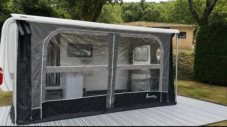 Isabella Buddy 320 voorwand incl gordijnen en aankoopbon., Ophalen of Verzenden, Gebruikt
