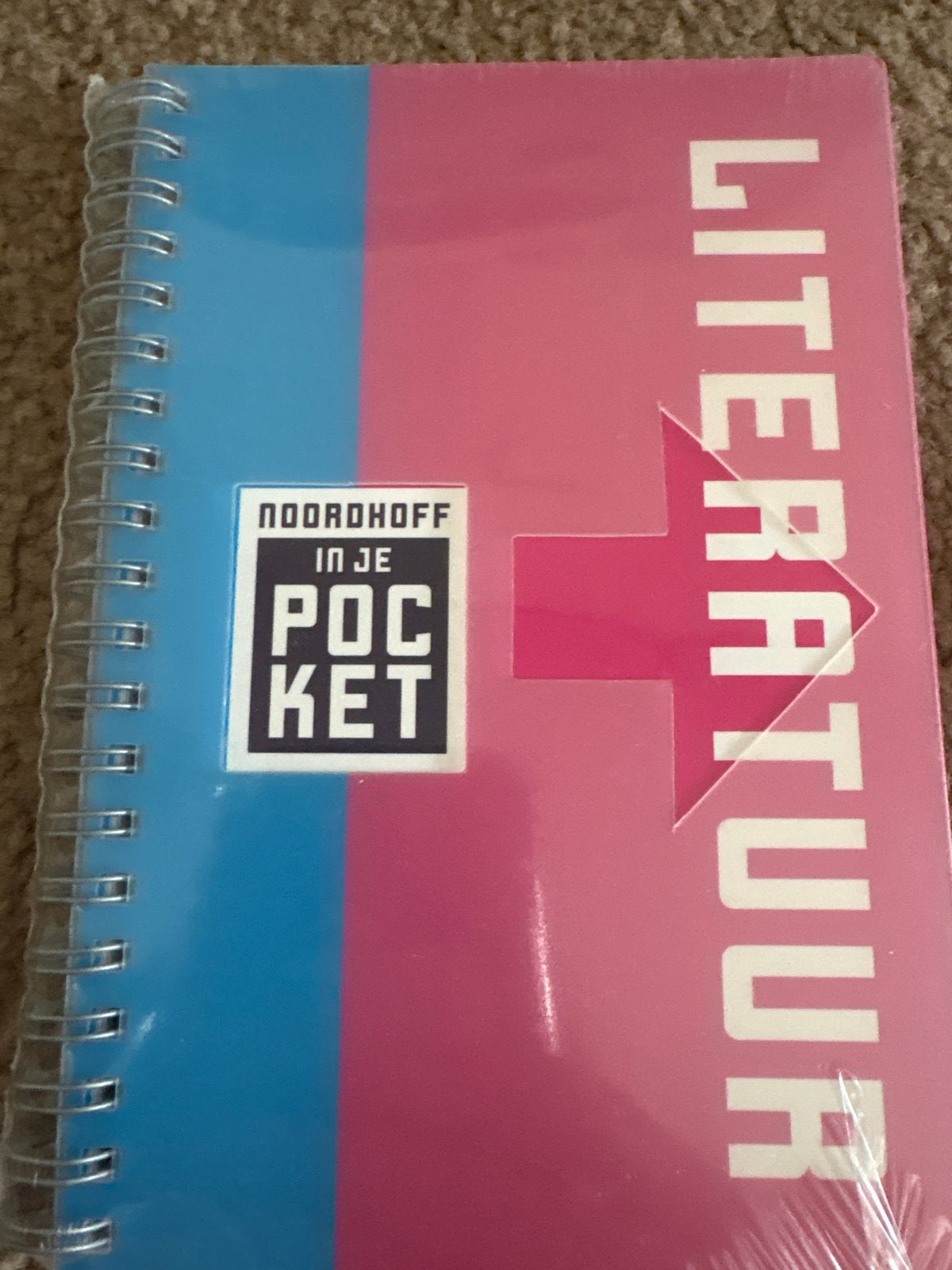 Noordhoff In Je Pocket Literatuur - Samenvatting, Ophalen of Verzenden, Alpha, Nieuw, Overige niveaus