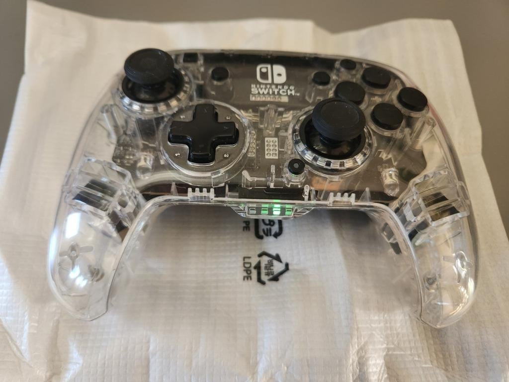 Nintendo Deluxe Afterglow Controller | Draadloos | Wireless, Ophalen, Overige controllers, Zo goed als nieuw, Draadloos