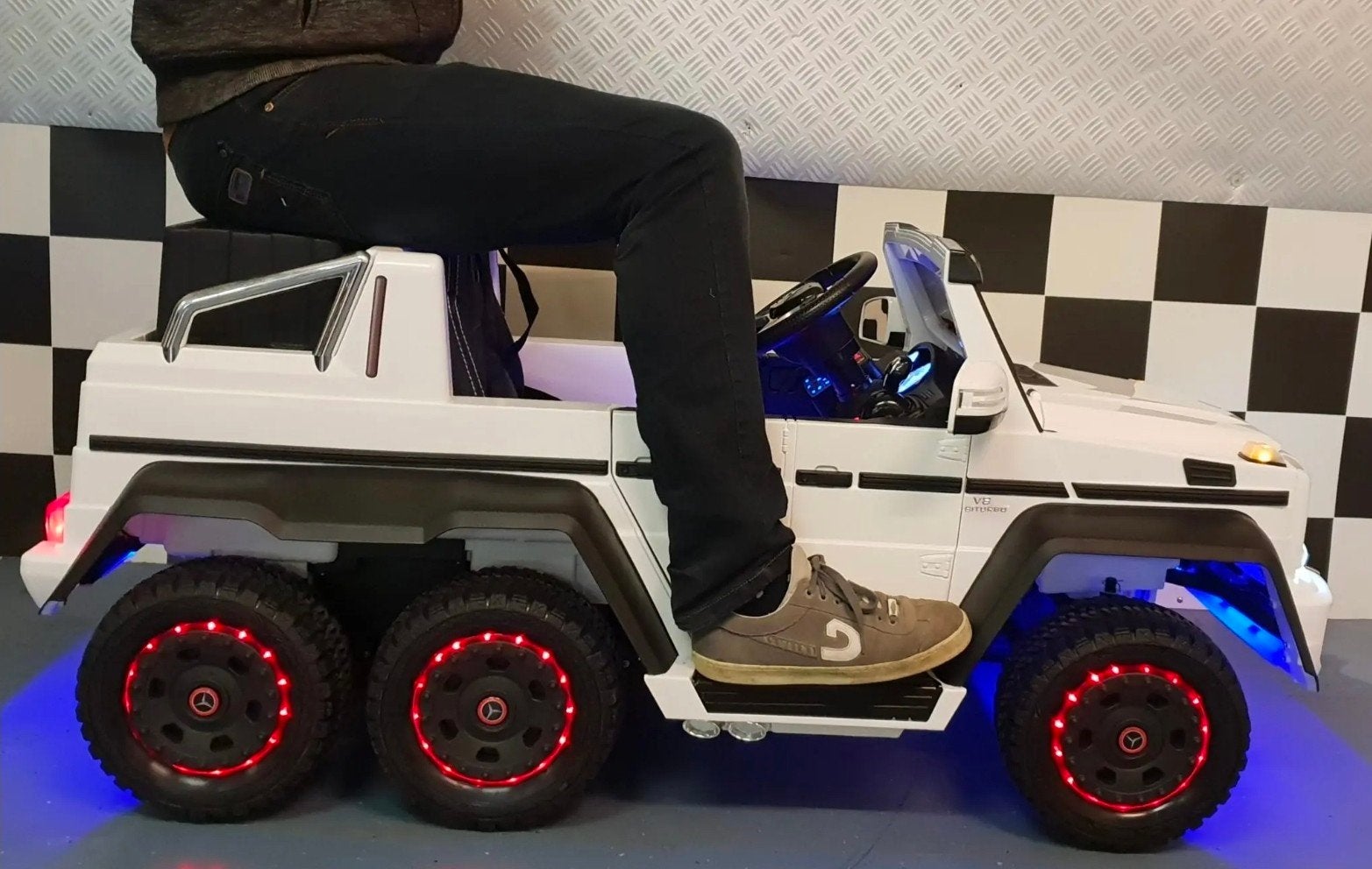 DUO zit Mercedes 6x6 volwassen persoon kan meerijden, Ophalen, Gebruikt, Overige typen