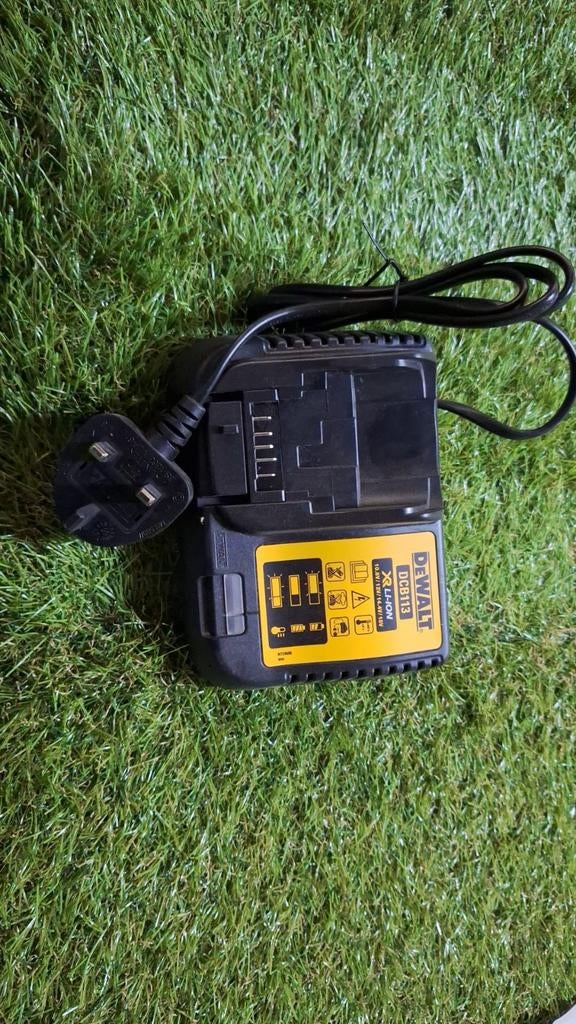 Partij nieuwe DeWalt opladers DCB113 - 25 stuks, Stanley Black & Decker, 210 Bath Road, Slough, SL1 3YD, UK, Nieuw, Ophalen of Verzenden