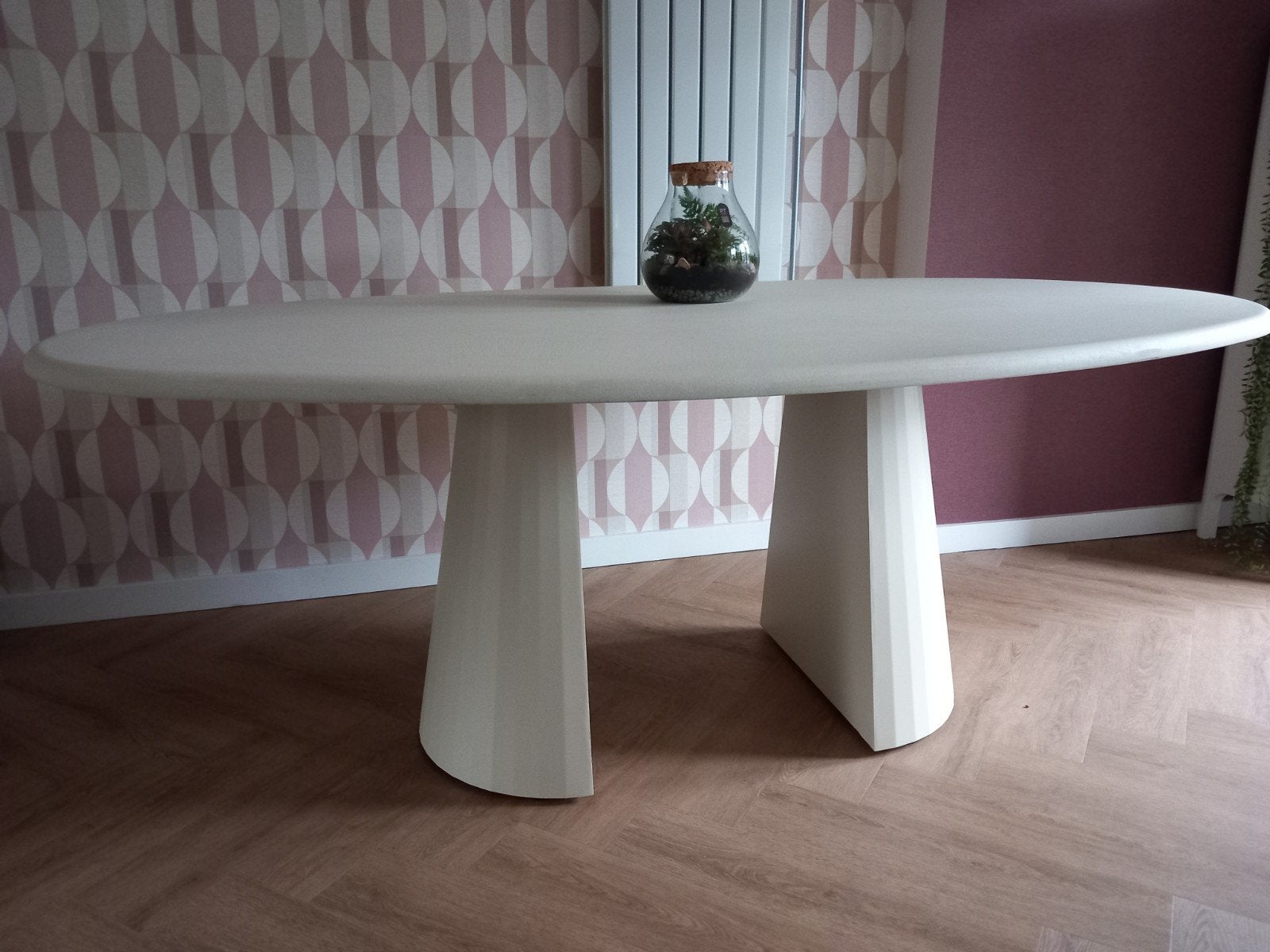 Xooon Eettafel Ovaal 240x120 cm - Stone-Skin - Cone Poot, Huis en Inrichting, Ophalen, Overige materialen, 100 tot 150 cm, 200 cm of meer