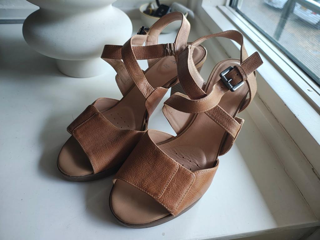 Geox zomerschoen maat 41, Ophalen of Verzenden, Zo goed als nieuw, Zwart, Sandalen of Muiltjes