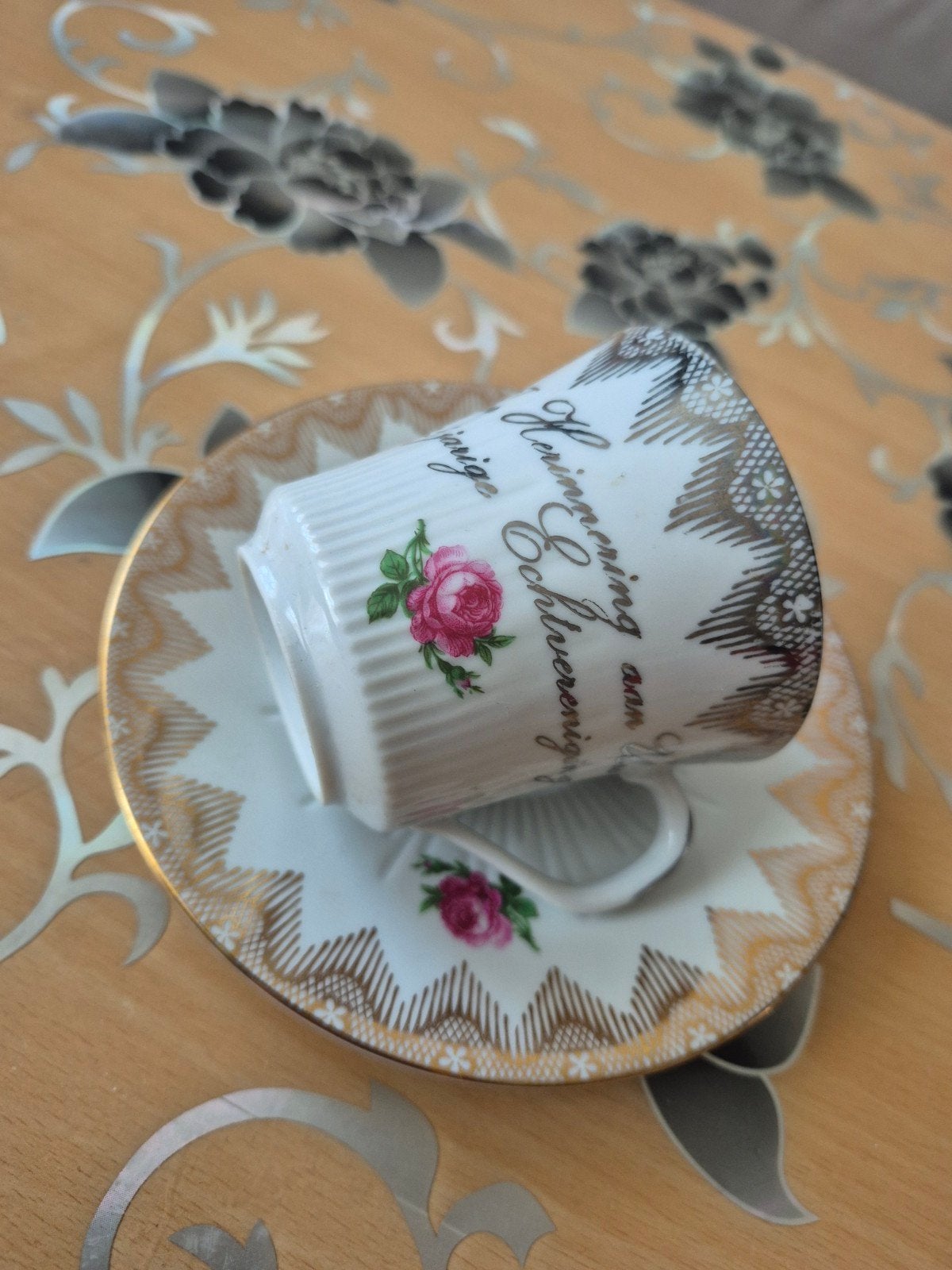 Kopjes met tekst, Ophalen, Zo goed als nieuw, Porselein, Kop en/of schotel