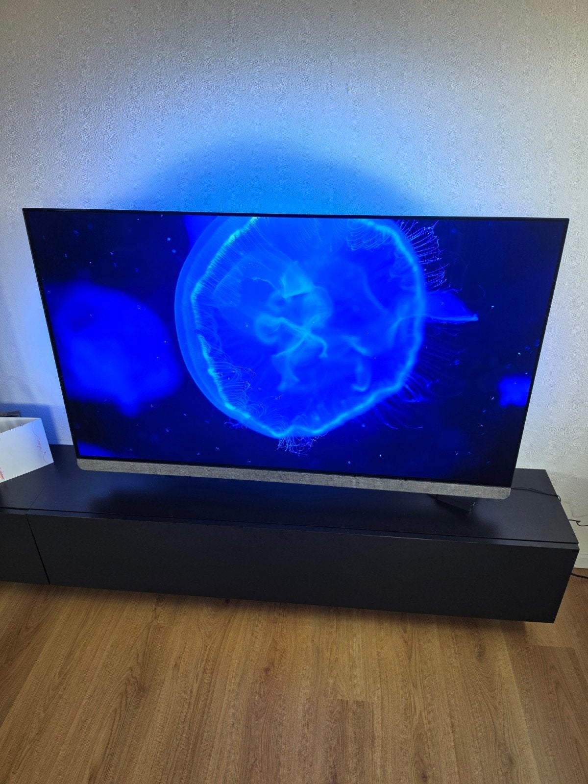 Foto 19 van Zeer mooie  Philips 55OLED+910 4zijdig Ambilight, 2026!