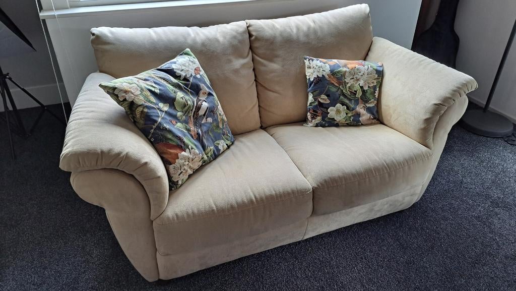 Zeer net tweezits bankje, Ophalen, 150 tot 200 cm, Tweepersoons, 75 tot 100 cm