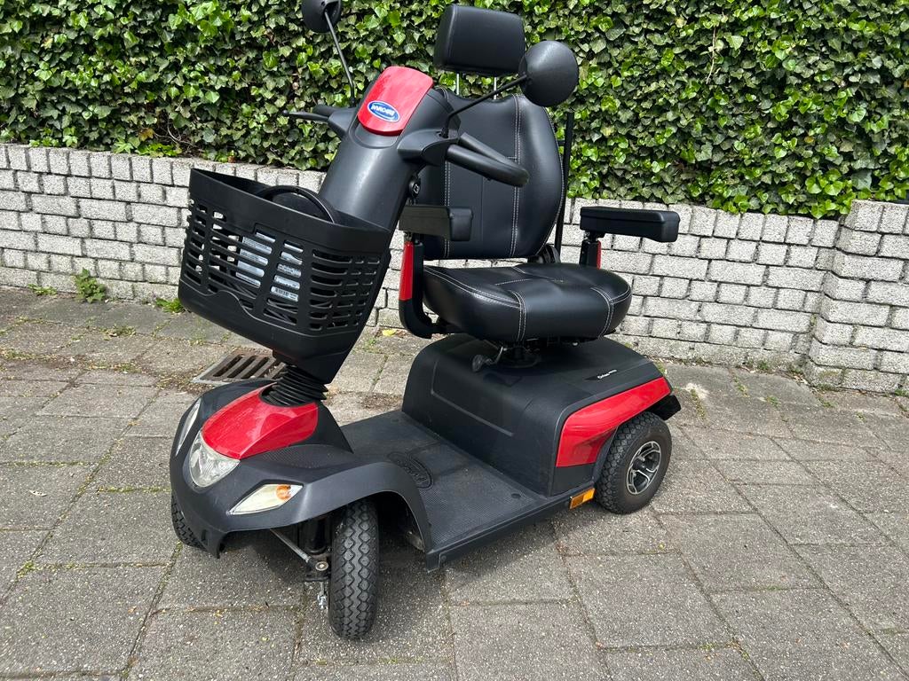 Invacare Orion Metro 4 wiel nieuwe accu’s, Ophalen, 11 t/m 15 km/u, 26 t/m 35 km, Invacare