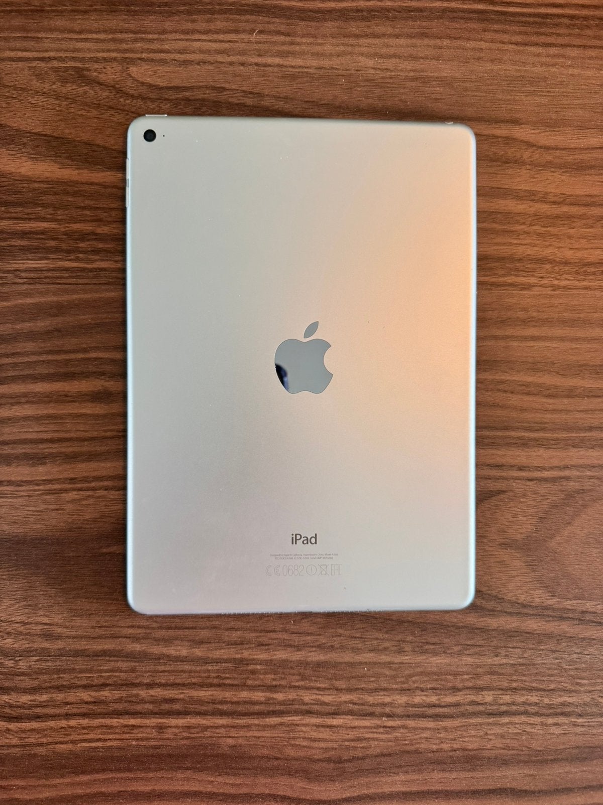 Apple iPad Air 2 – Zilver / Wit – Nette staat, 10 inch, Apple iPad Air, Ophalen of Verzenden, Zo goed als nieuw