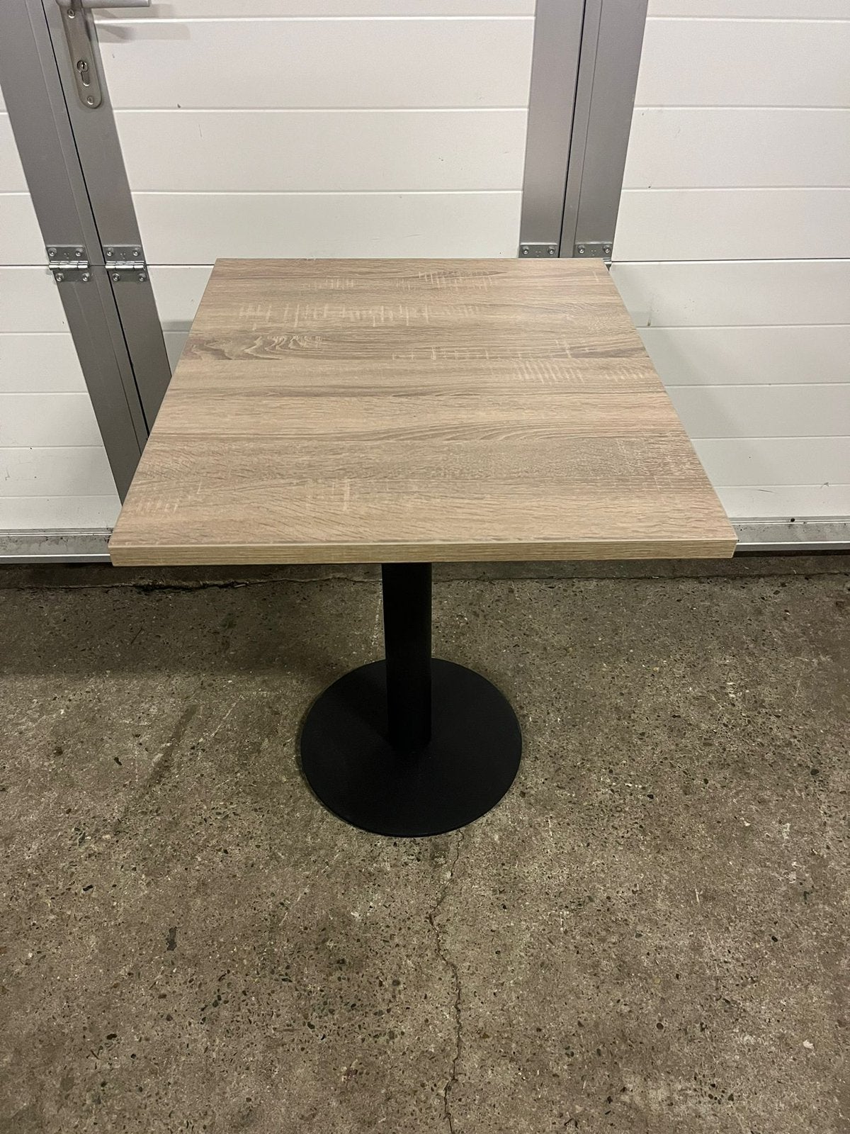 30 stuks bistro restaurant tafels 60x70 cm houtlook, Ophalen