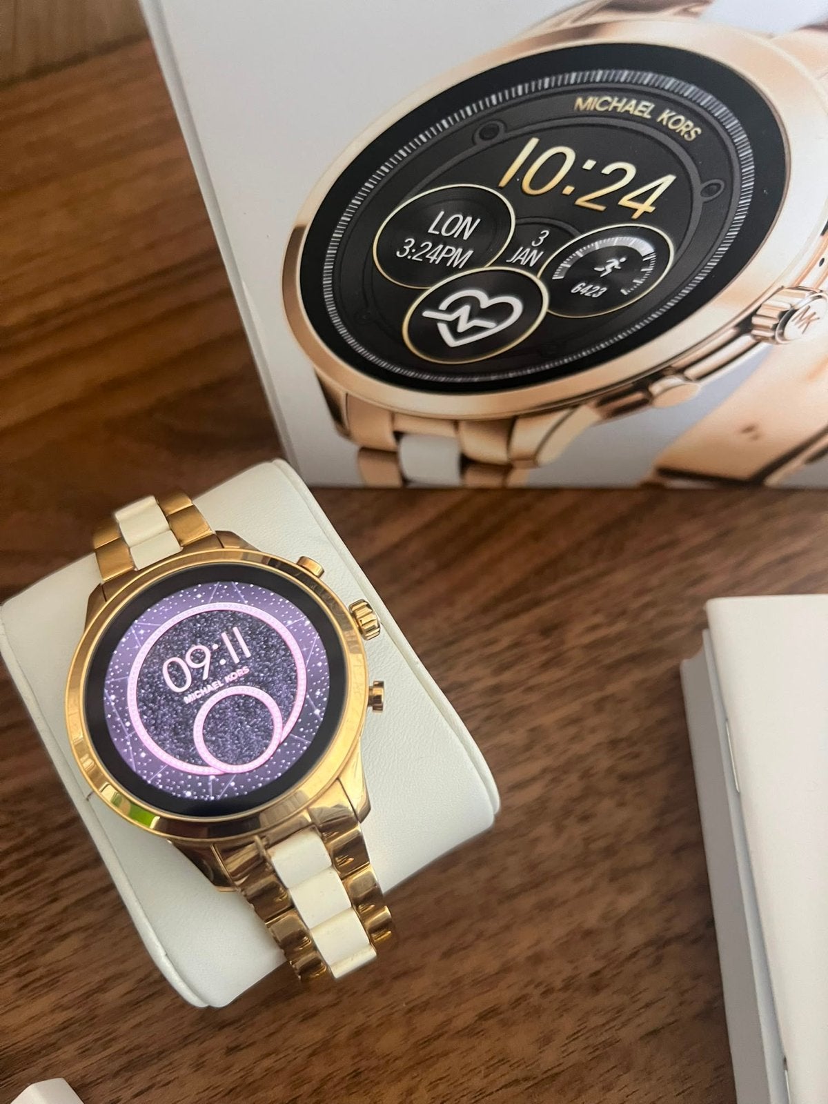 Michael Kors Runway Smartwatch MKT5057 - 41mm Goud/Wit, Hartslag, Ophalen of Verzenden, Zo goed als nieuw, Waterdicht