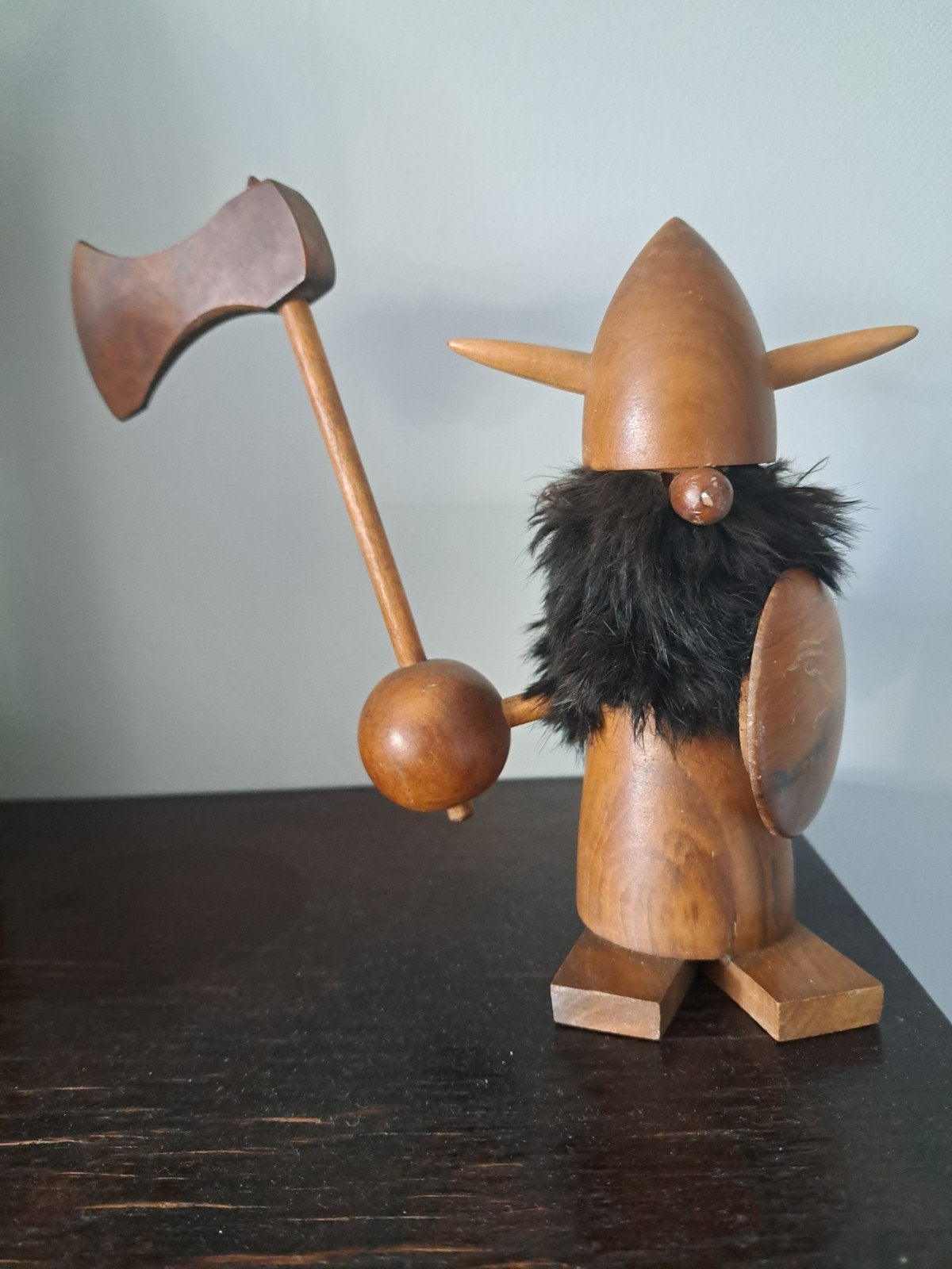 Vintage beeldje van een viking, teakhout, Ophalen of Verzenden, Gebruikt, Overige typen