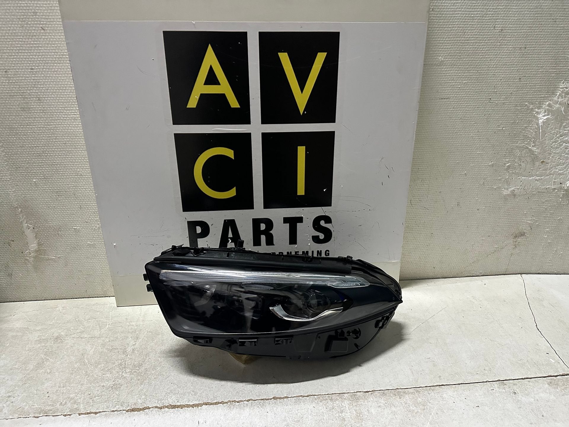 Koplamp Mercedes W177 Facelift Multibeam rechts A1779065704, Gebruikt, -, Ophalen of Verzenden, -