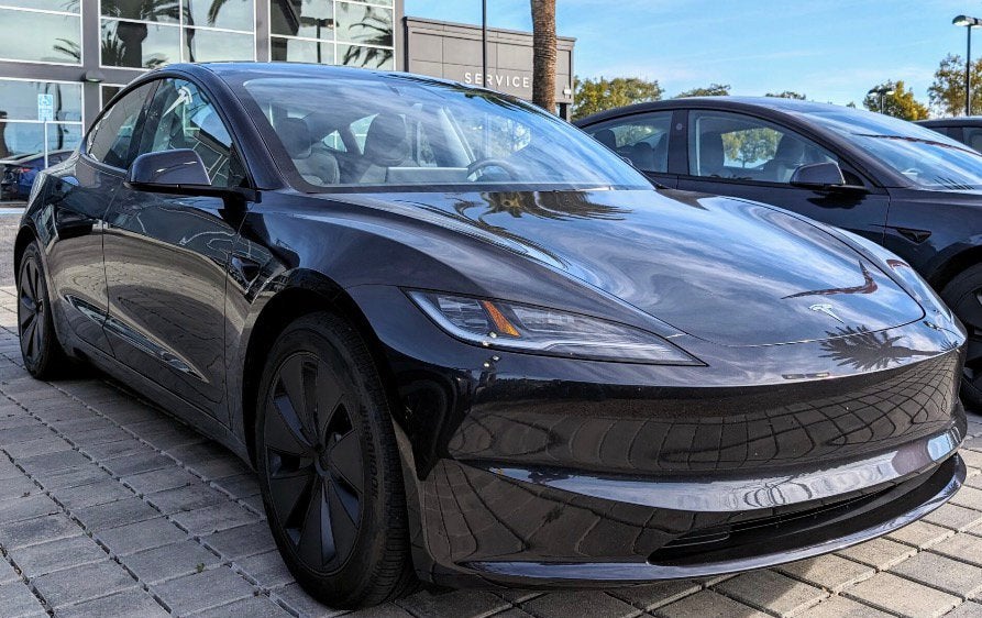 Tesla Model 3 Highland accessoires (o.a. Tesla zonnescherm), Ophalen, Zo goed als nieuw