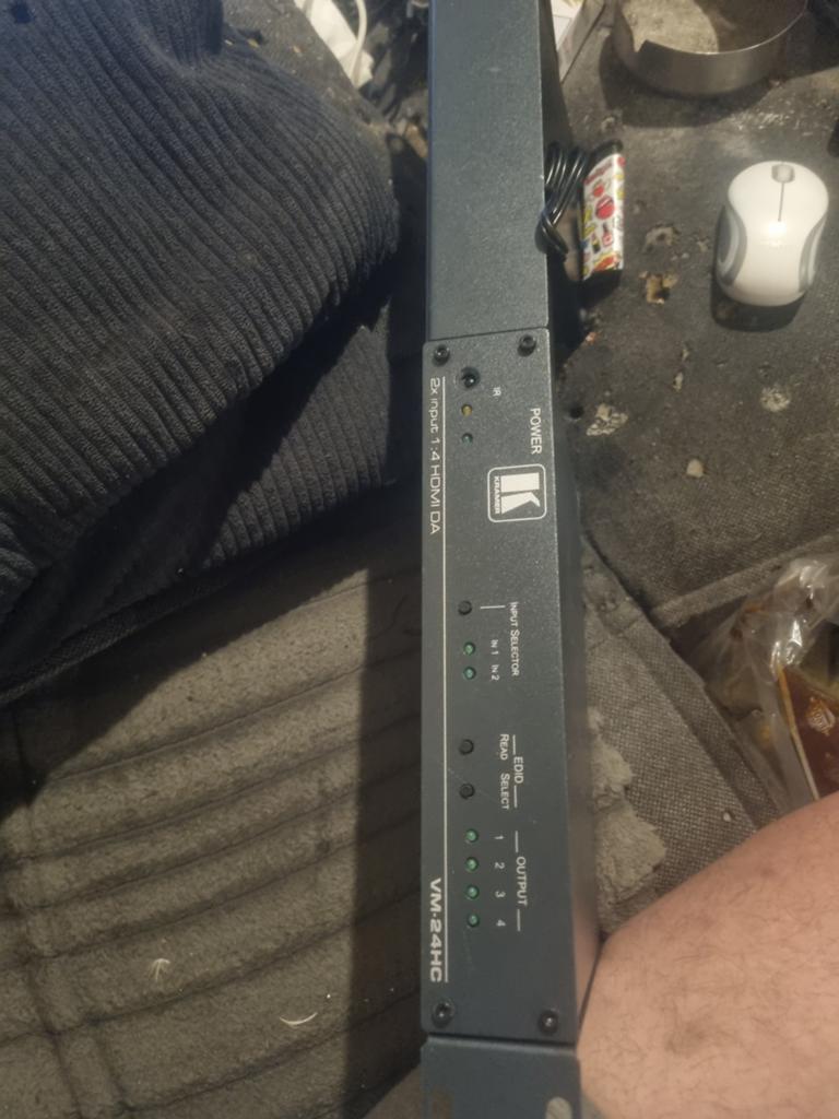 Kramer VM-24HC 2x1:4 HDMI DA Video Matrix Switcher, Audio, Tv en Foto, Converters, Ophalen of Verzenden