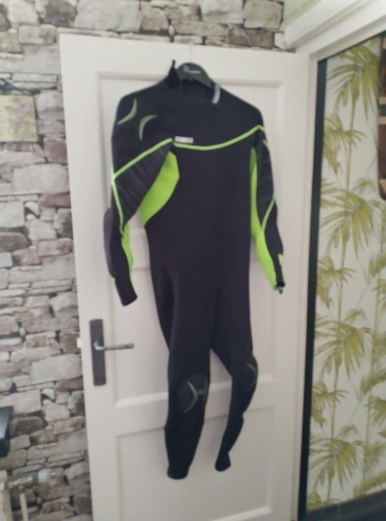 Jobe Detroit 3/2mm Voorgevormd PWC Wetsuit Heren, Watersport en Boten, Ophalen of Verzenden, Nieuw, Heer, Wetsuit