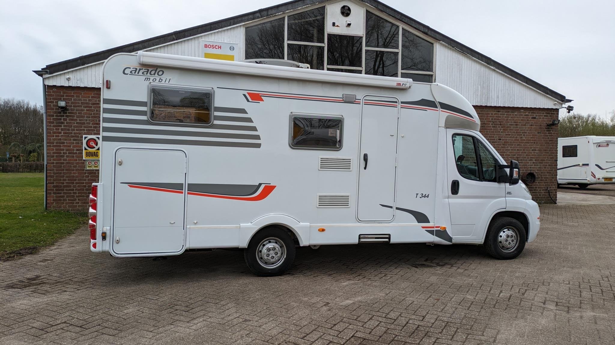Caravans And Camping Carado