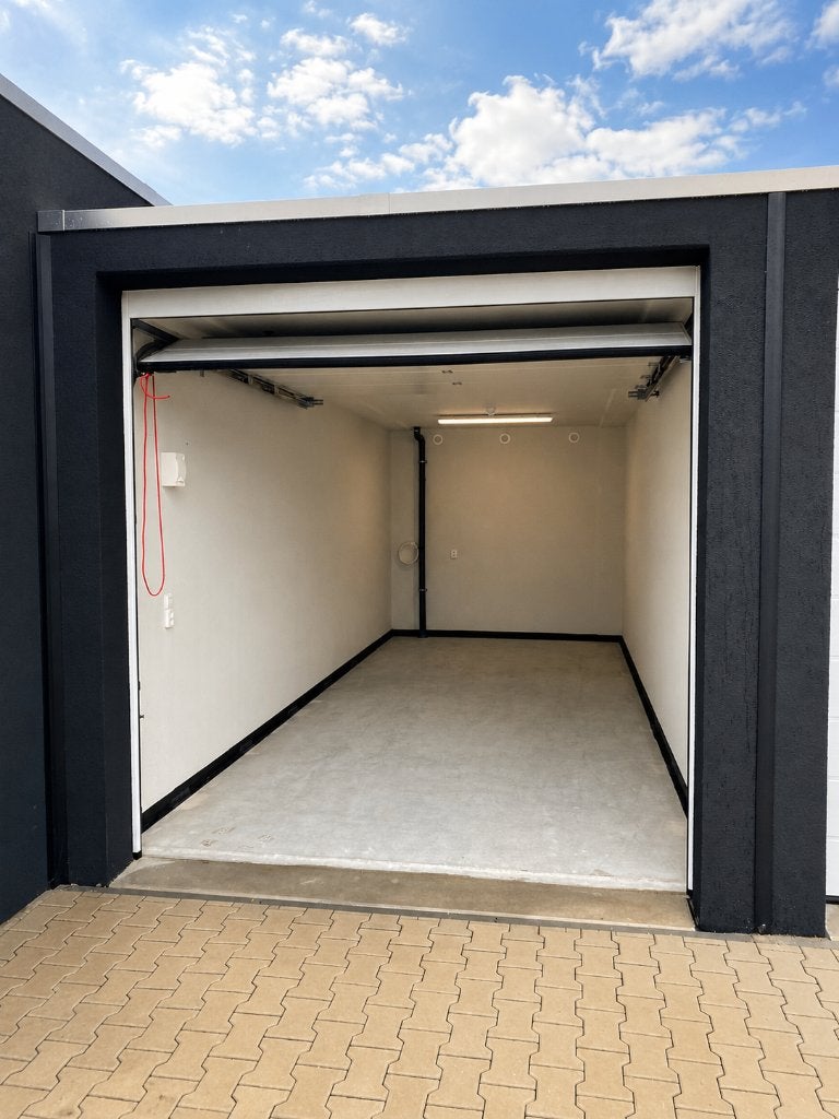 Garagebox te huur Almelo 21m2, Auto diversen, Autostallingen en Garages