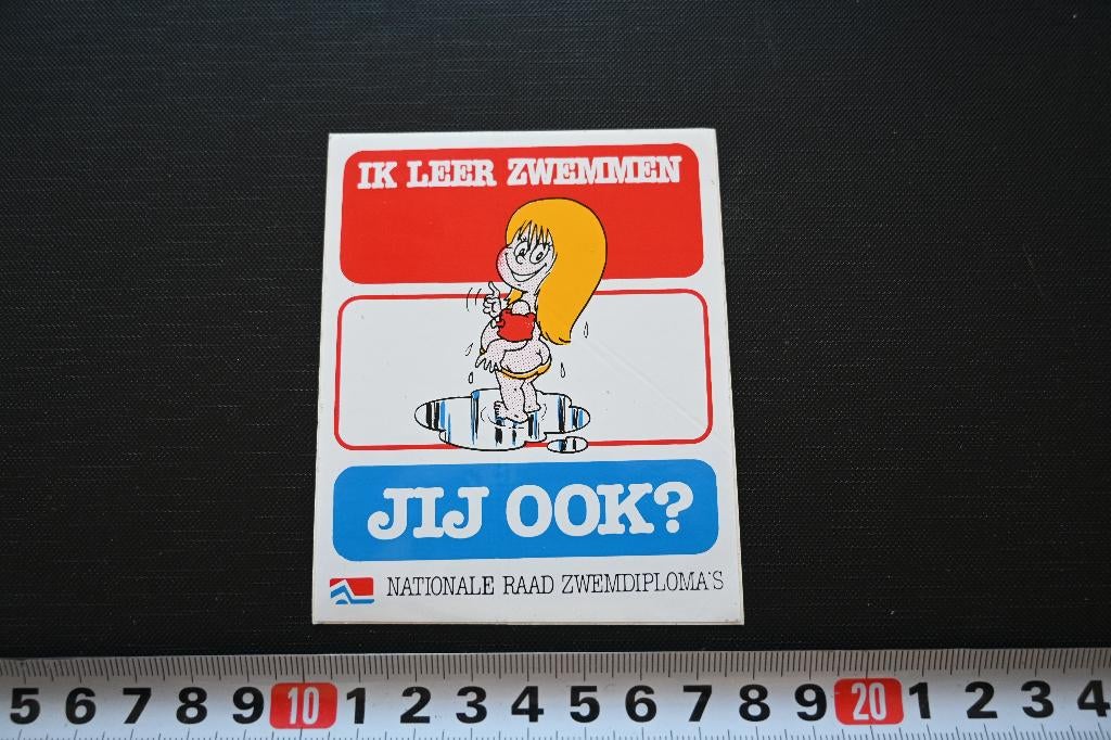 sticker zwemmen strip rob gorter ik leer zwemmen jij ook?, Verzamelen, Ophalen, Zo goed als nieuw