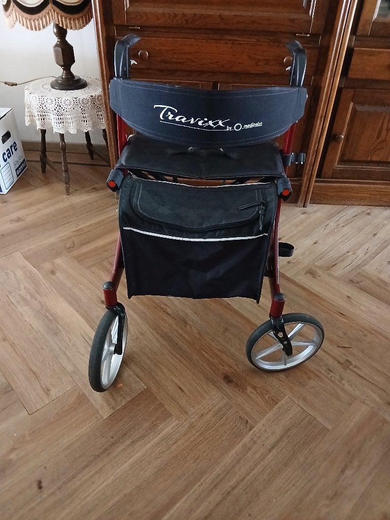 Goed uitziende luxe lichtgewicht rollator, Ophalen, Lichtgewicht, Gebruikt