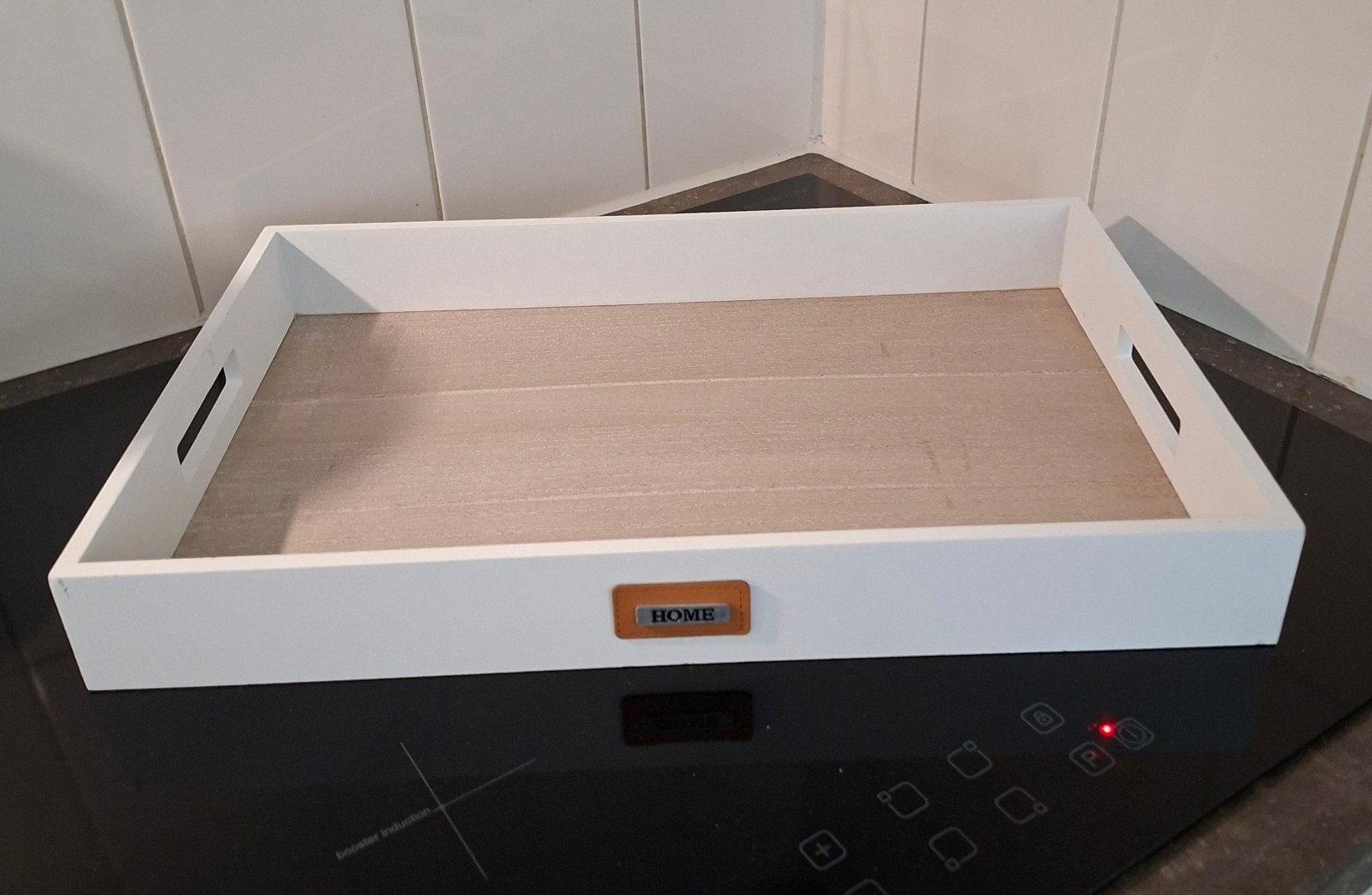 Decoratieve dienblad wit met 'HOME' opdruk, Huis en Inrichting, Ophalen, Zo goed als nieuw, Wit, Hout