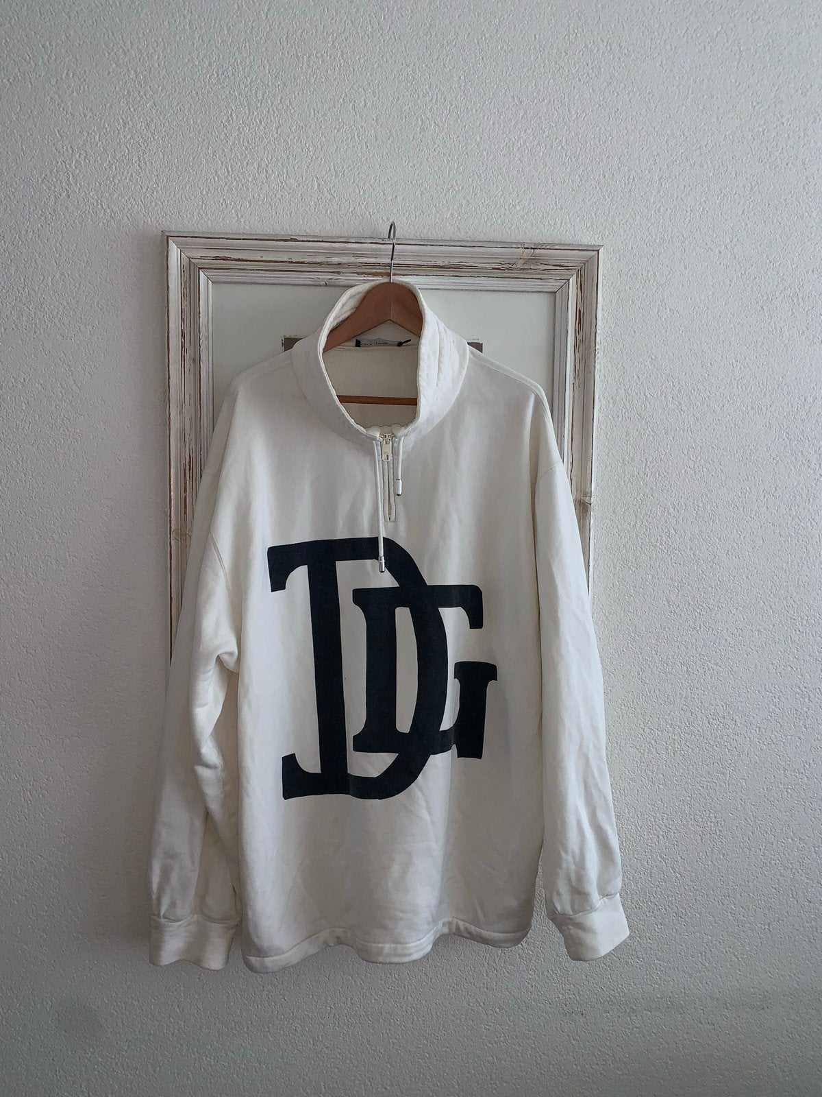 Dolce & Gabbana Sweater met DG logo - Maat 50 (M), Ophalen of Verzenden, Zo goed als nieuw, Maat 48/50 (M), Wit