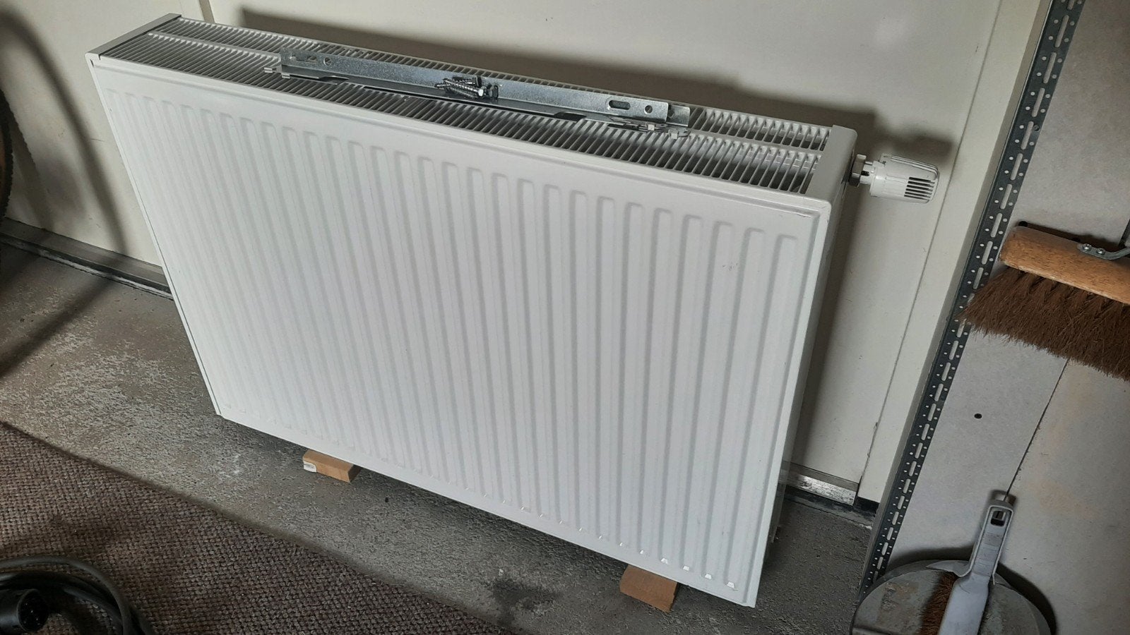 Thermrad T33 Radiator 70x100cm - 2683W, Ophalen, 30 tot 80 cm, Radiator, Zo goed als nieuw