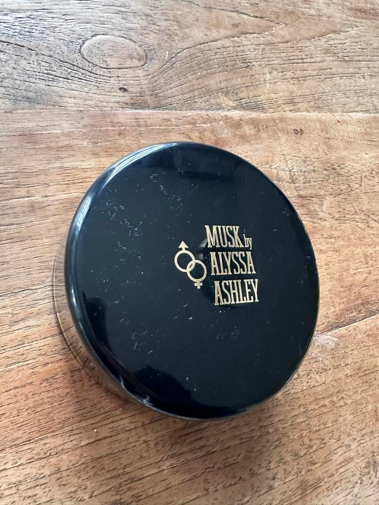 Alyssa Ashley Musk Talkpoeder - Nieuw met poederdons, Gehele gezicht, Wit, Nieuw, Ophalen of Verzenden