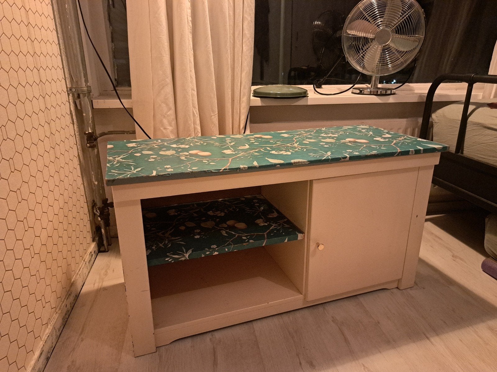 GRATIS Kastje met beplakt blad, 100x43x53 cm, Ophalen, Gebruikt, 50 tot 100 cm, Minder dan 100 cm