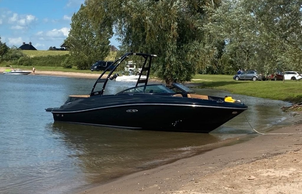 Sea ray 190 sport black beauty, Binnenboordmotor, 190 pk, 120 tot 200 pk, Sea Ray