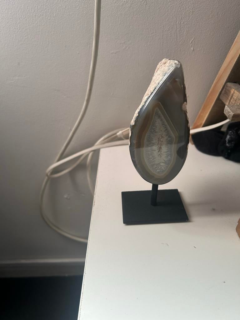 2  Agaat Geodes en 1 agaat schijf op Standaard, Huis en Inrichting, Ophalen, Zo goed als nieuw, Minder dan 50 cm