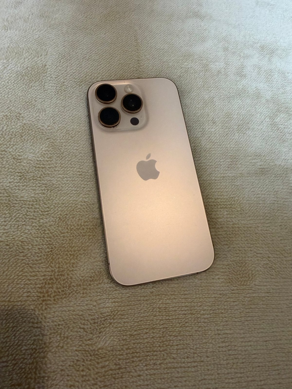 iPhone 16 Pro 256GB Desert Titanium