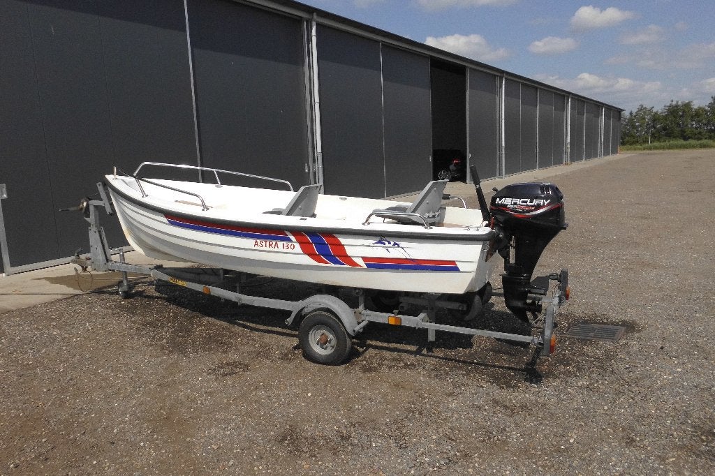 ASTRA 130 met 8PK MERCURY  en RIVER 280 +trailer en MOTOR., Watersport en Boten, Ophalen, Gebruikt, 4 m, Tot 10 pk