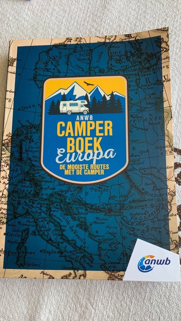 ANWB Camperboek Europa 2024, Susanne Lipps, Europa, Ophalen of Verzenden, Zo goed als nieuw