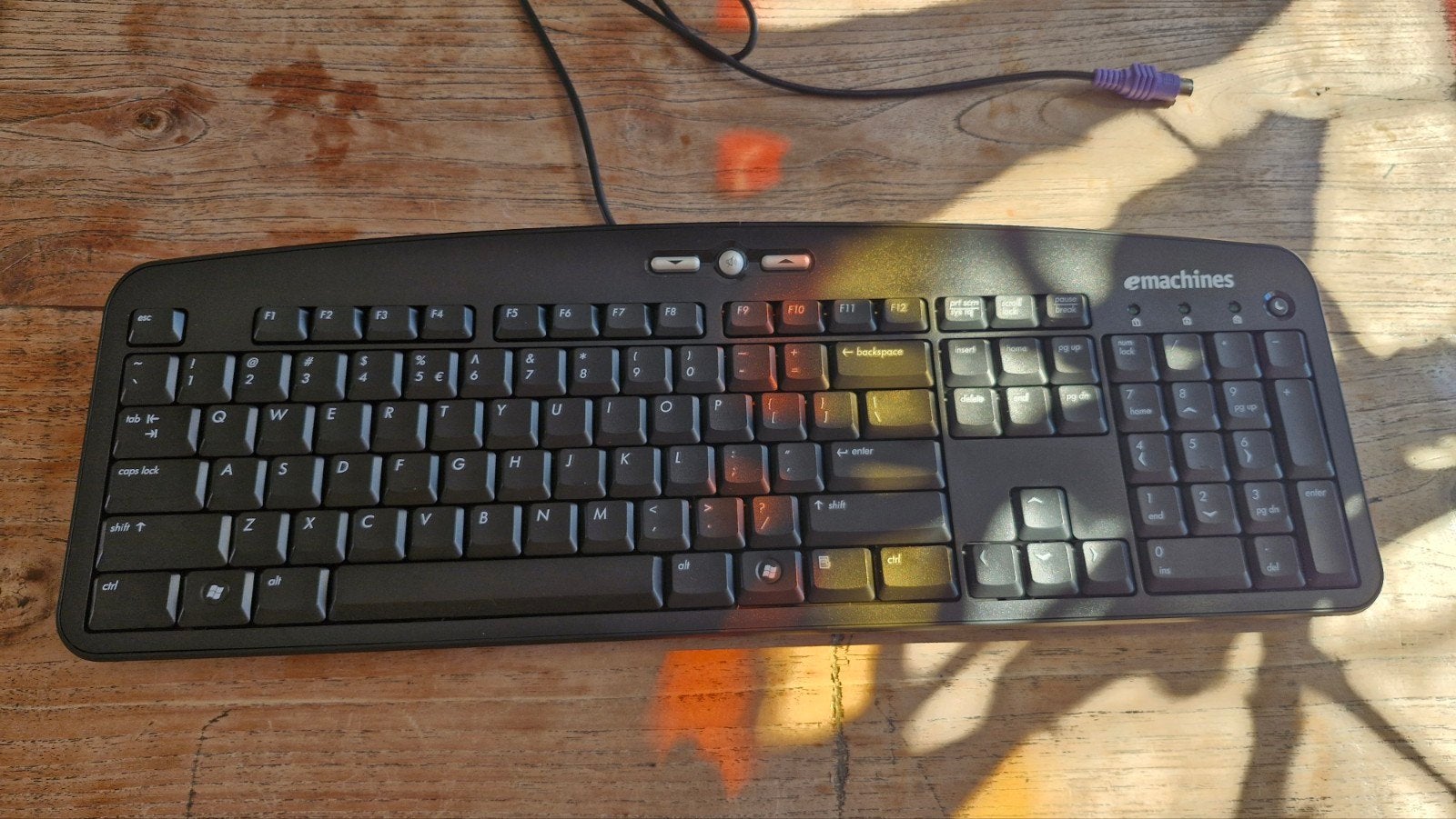 Nieuw eMachines Toetsenbord met 6-pins Mini-DIN aansluiting, Computers en Software, Ophalen of Verzenden