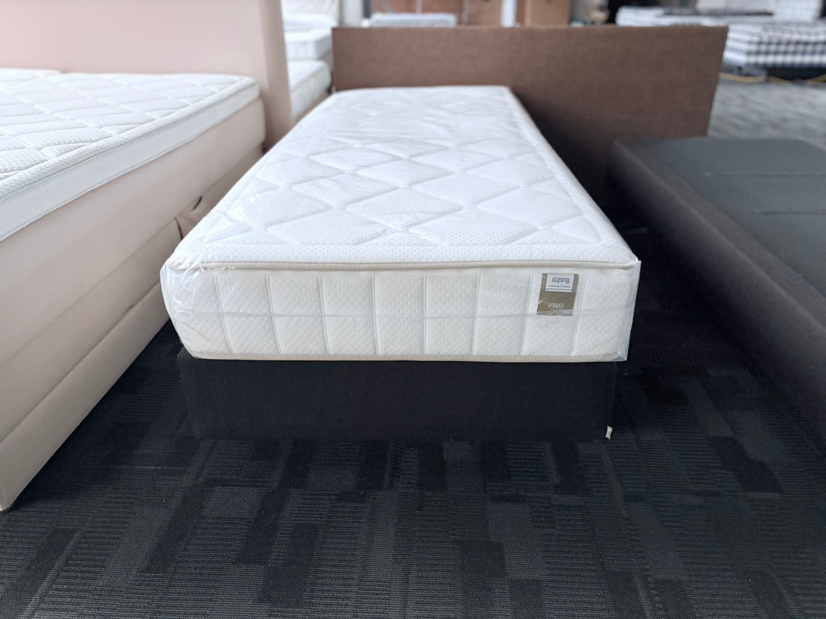 Auping Vivo 90x220 incl Auping Original boxspring, Ophalen of Verzenden, Zo goed als nieuw, Tweepersoons, 90 cm