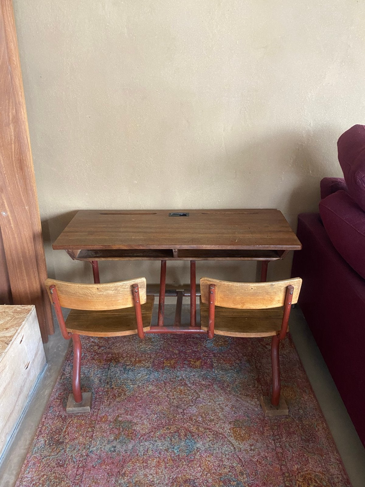 Vintage schoolbank met twee stoelen - Hout en metaal, Ophalen