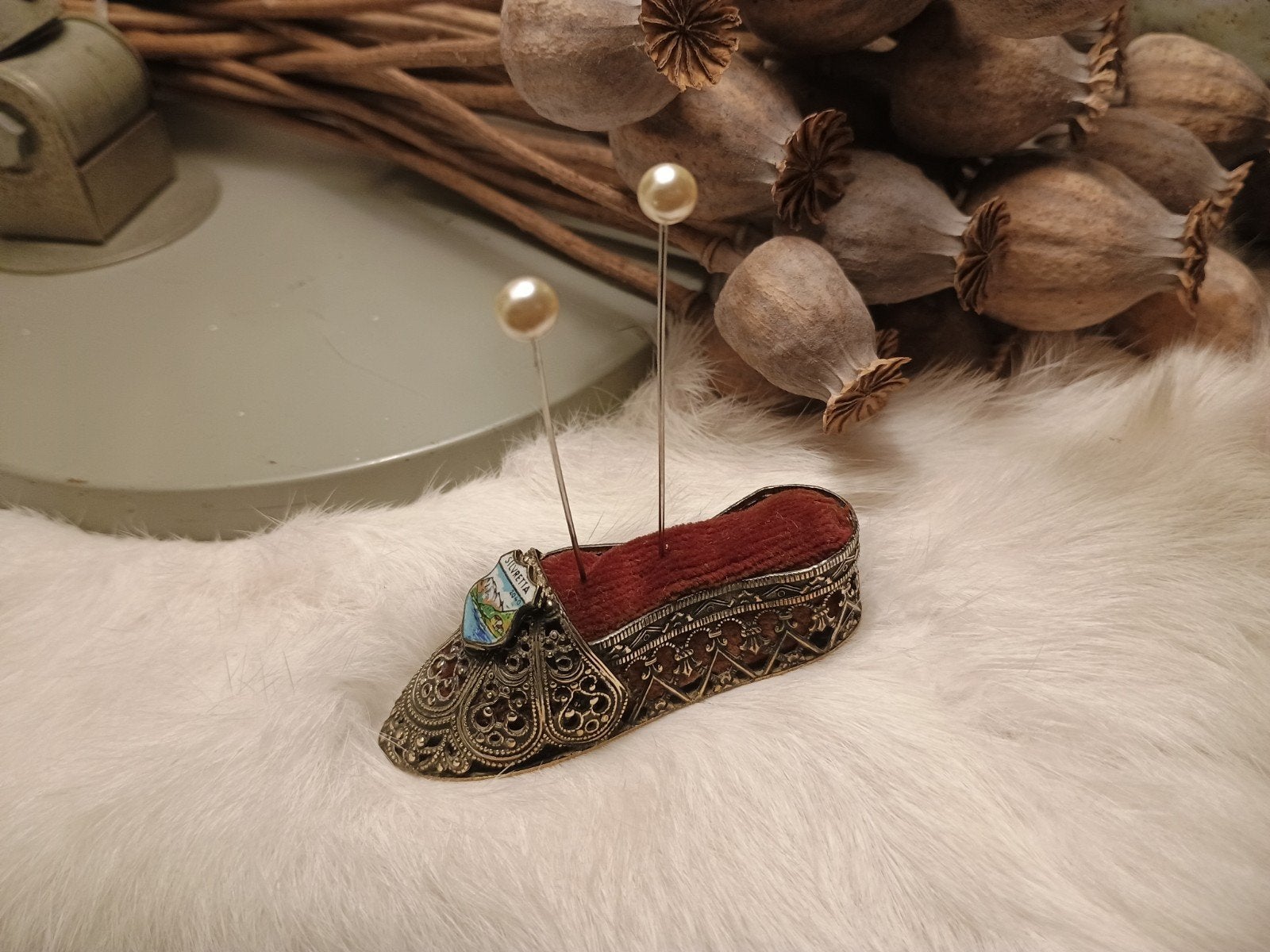 Klein oud speldenkussen schoentje - Miniatuur schoentje, Ophalen of Verzenden