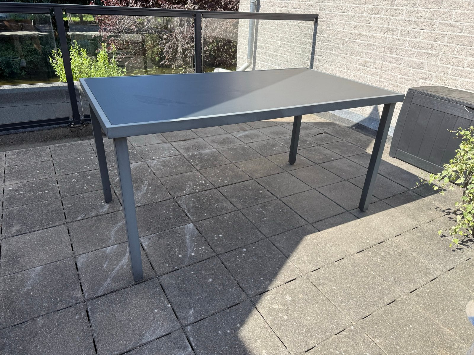 Praxis tuintafel met stalen frame en glasplaat, Ophalen, Gebruikt, Rechthoekig, Metaal