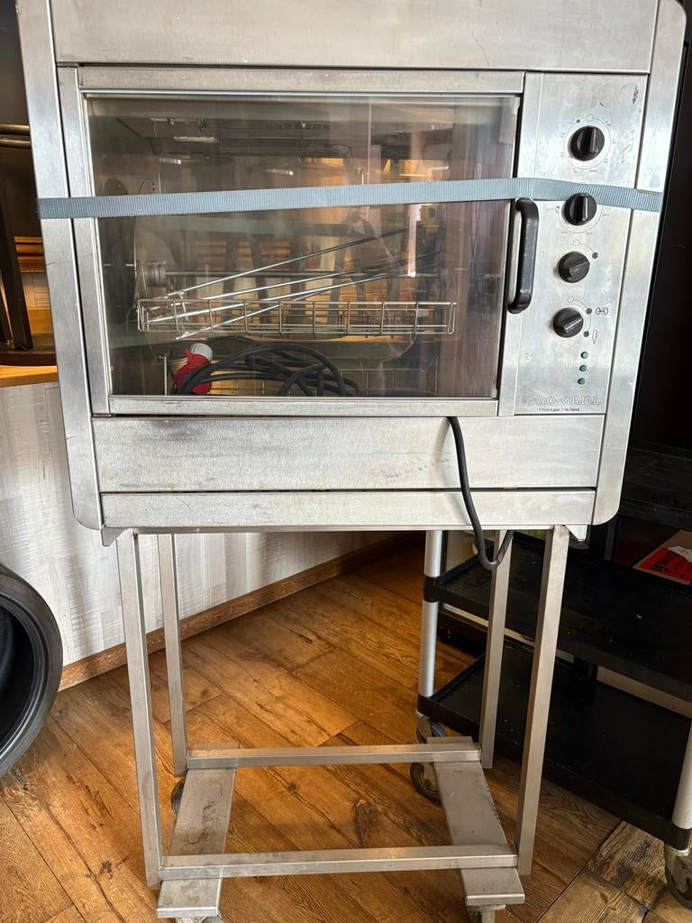 Kippengrill Eurogrill TG100 op verrijdbaar onderstel, Ophalen, Gebruikt, Fornuis, Frituur en Grillen